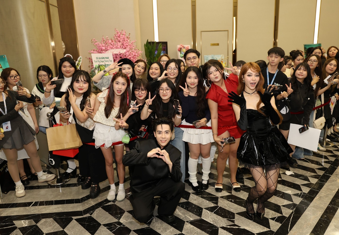 Year End Party nh&agrave; DatVietVAC &ndash; Đ&ecirc;m hội quy tụ v&agrave; gắn kết những gi&aacute; trị độc nhất - Ảnh 13.