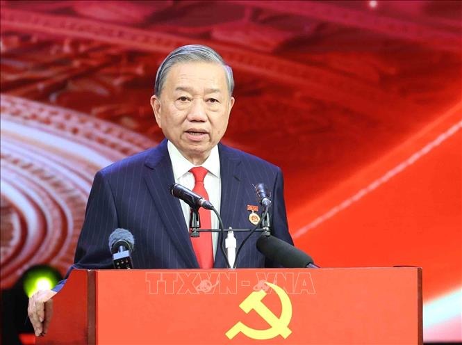 Tổng Bí thư Tô Lâm tuyên dương Bí thư Chi bộ xuất sắc và trao giải Búa liềm Vàng 2026 - Ảnh 1.