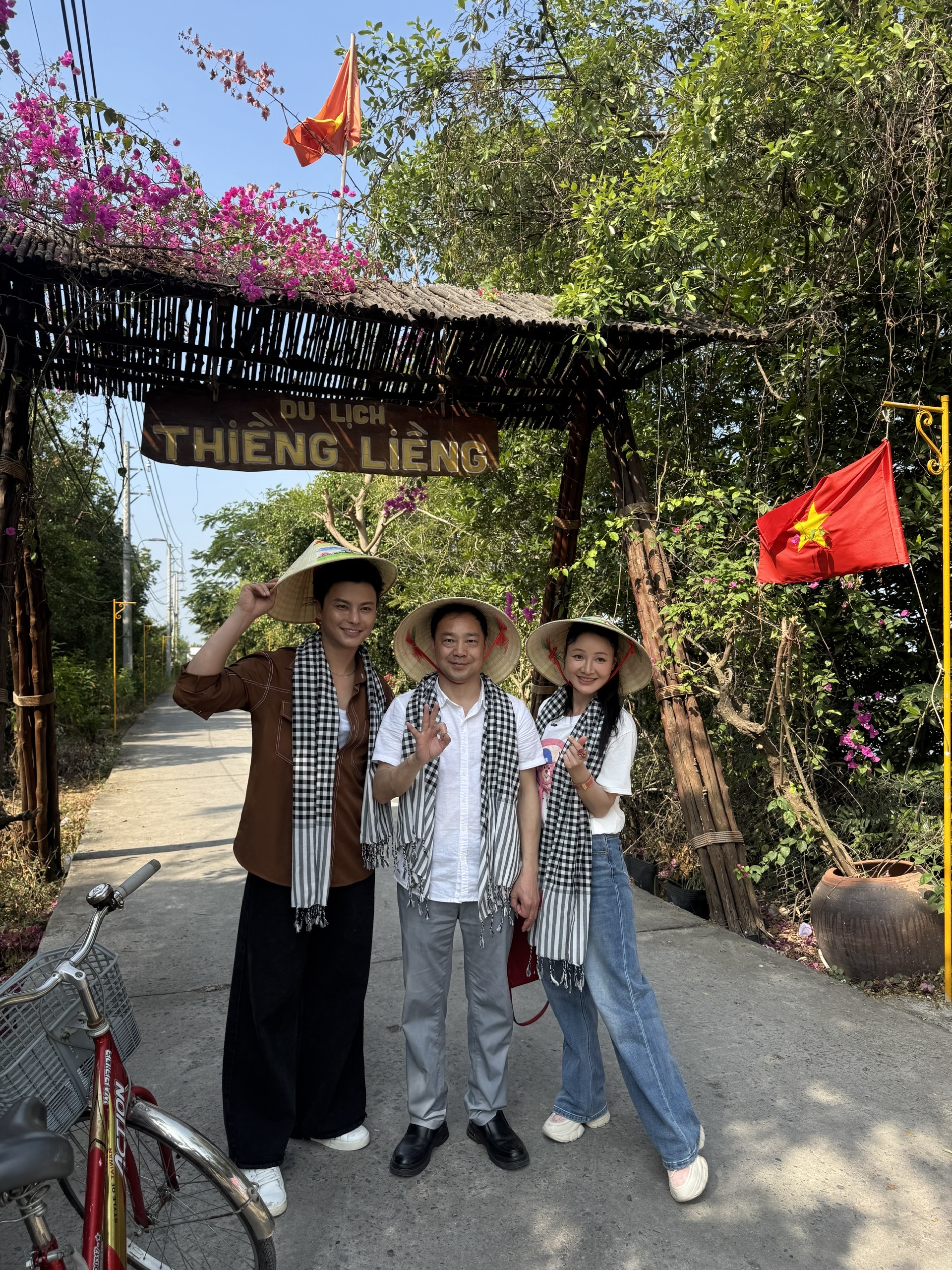 NSƯT Võ Minh Lâm hồ hởi với dự án âm nhạc giao lưu Việt - Trung - Ảnh 4.