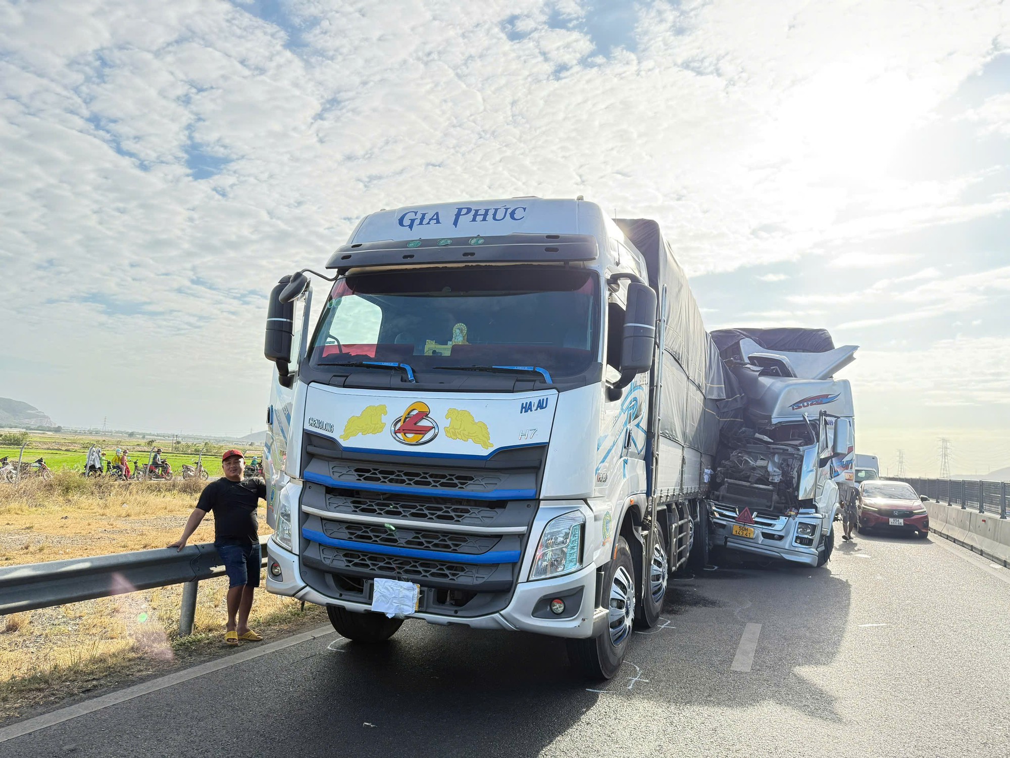 Đ&oacute;ng n&uacute;t giao Chợ Lầu sau tai nạn nghi&ecirc;m trọng tr&ecirc;n cao tốc Vĩnh Hảo &ndash; Phan Thiết - Ảnh 1.