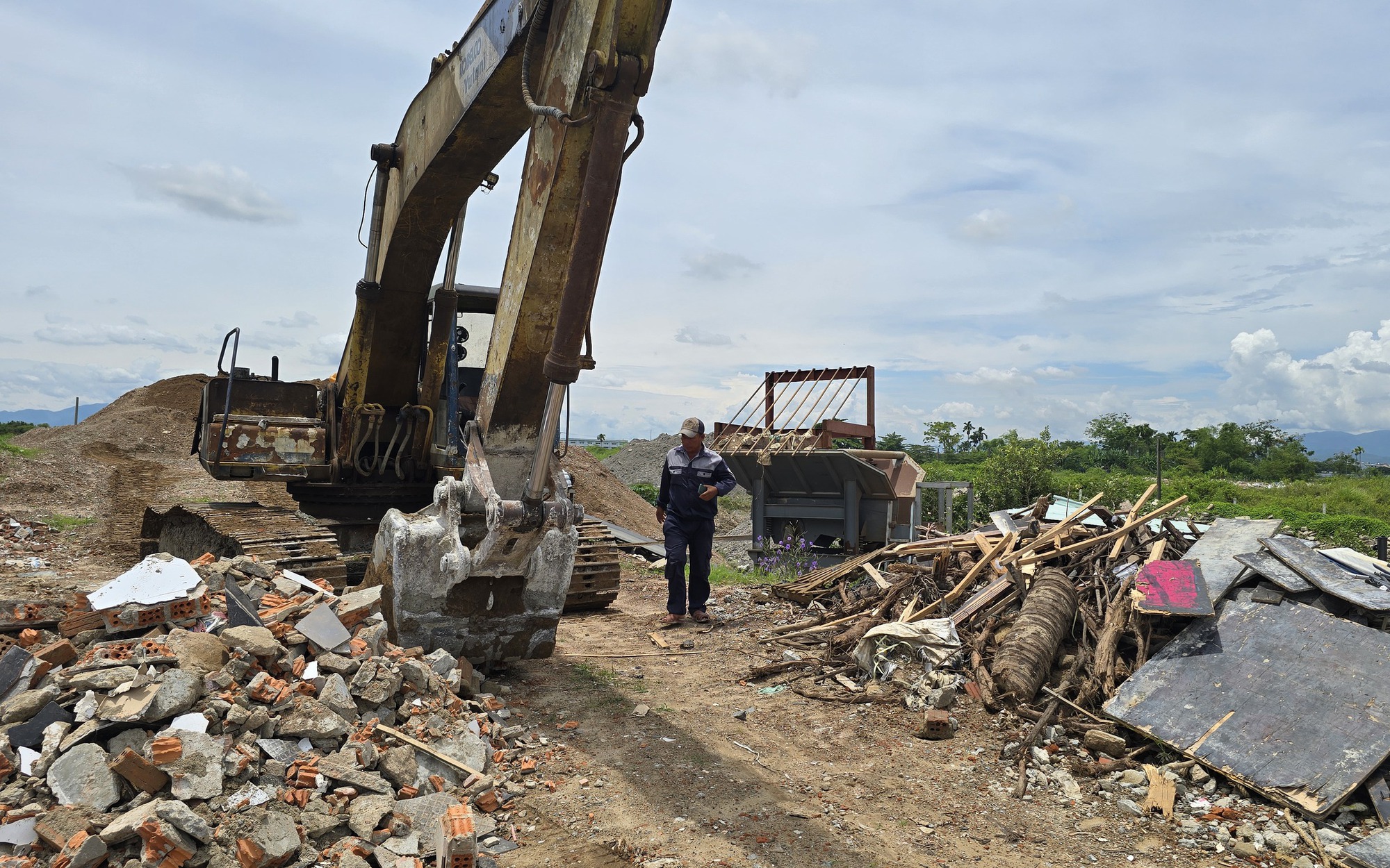 Thống nhất vị trí xây dựng nhà máy xử lý chất thải rắn tại xã Bà Nà