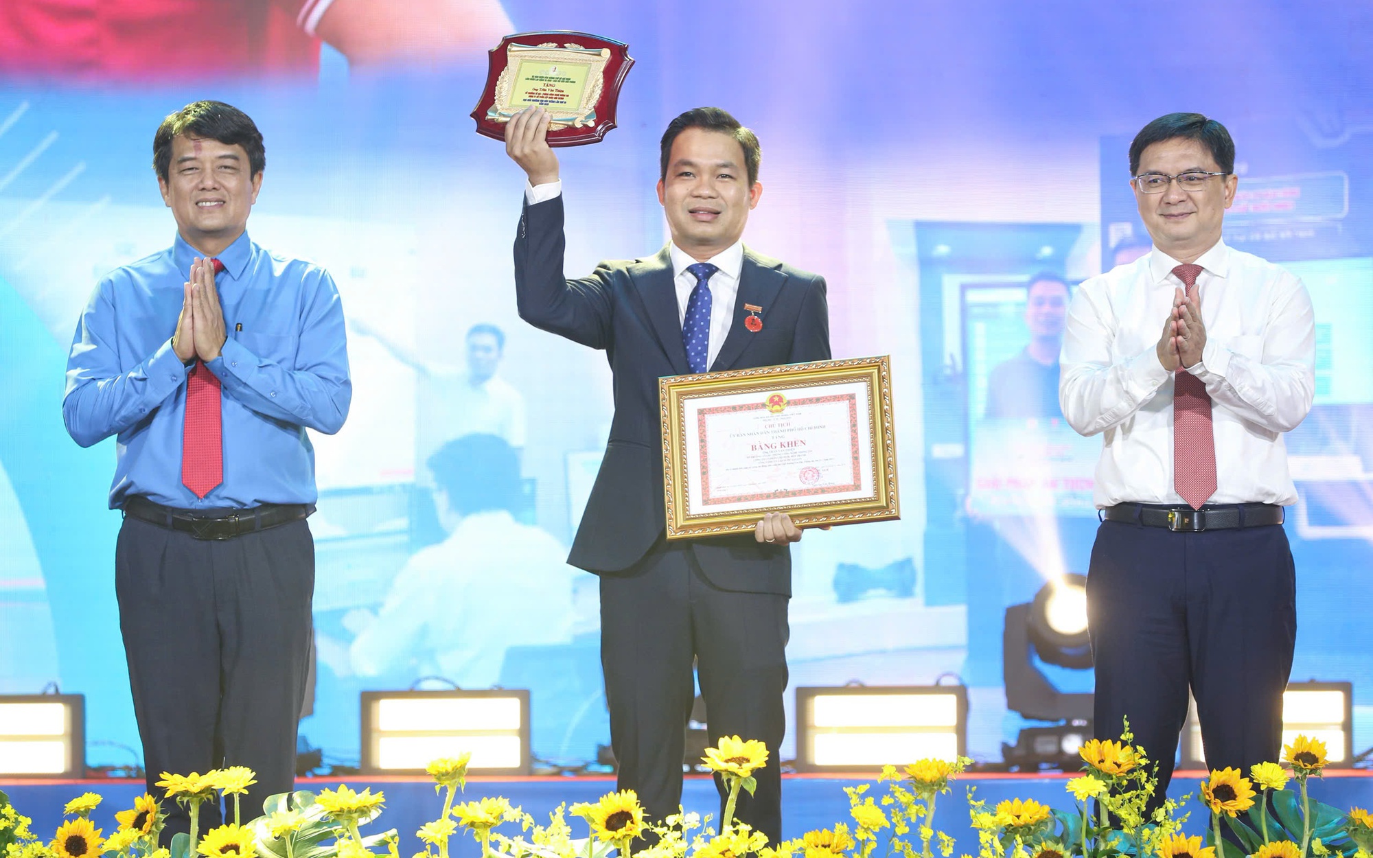 Thúc đẩy thi đua, phát huy trí tuệ