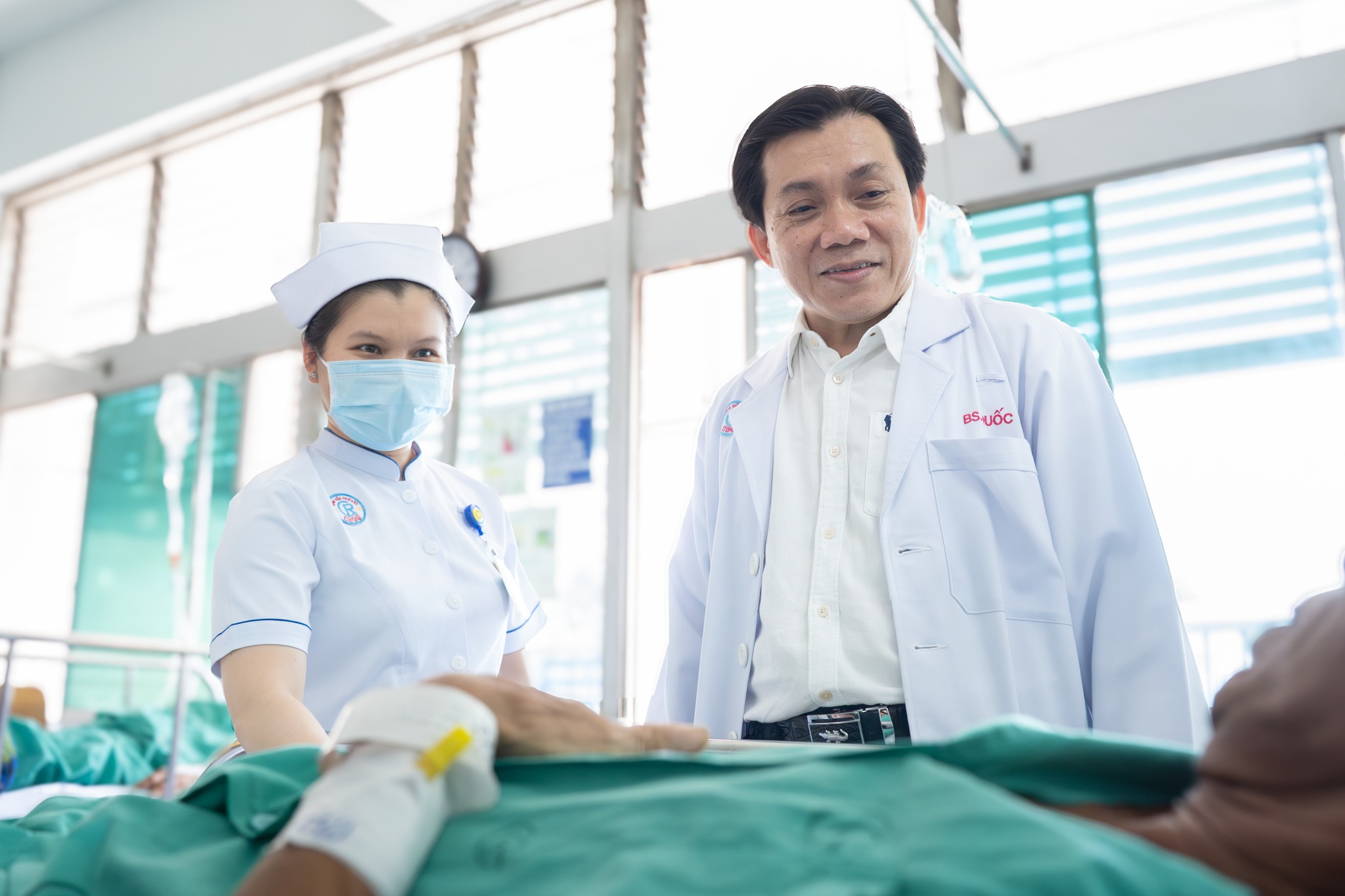 B&agrave;i học đắt gi&aacute; từ th&oacute;i quen ngậm tăm sau khi ăn - Ảnh 1.