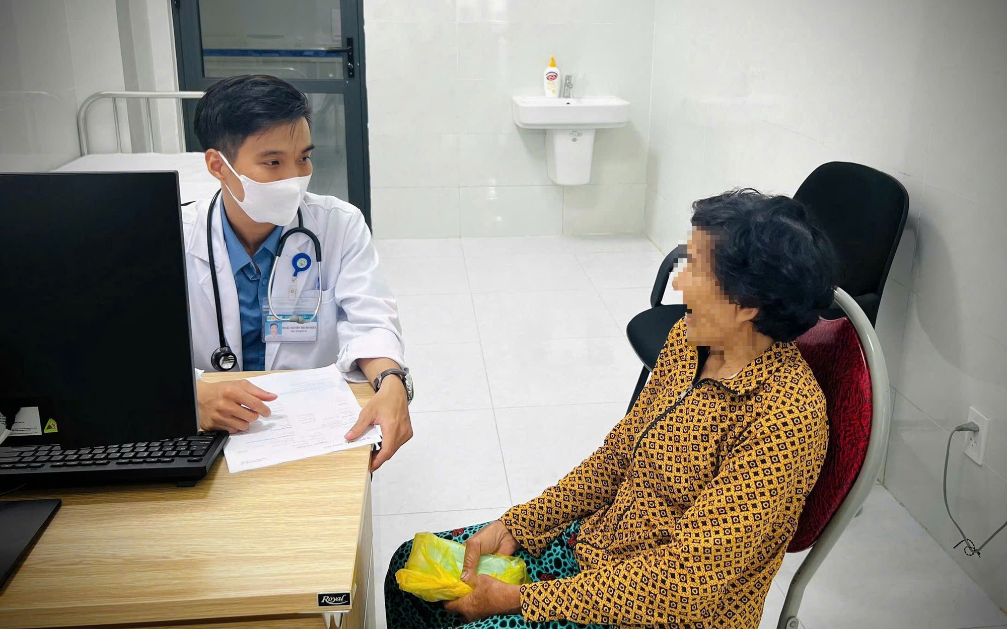 Bảo lãnh viện phí qua ngân hàng: Không phải ai cũng dùng được
