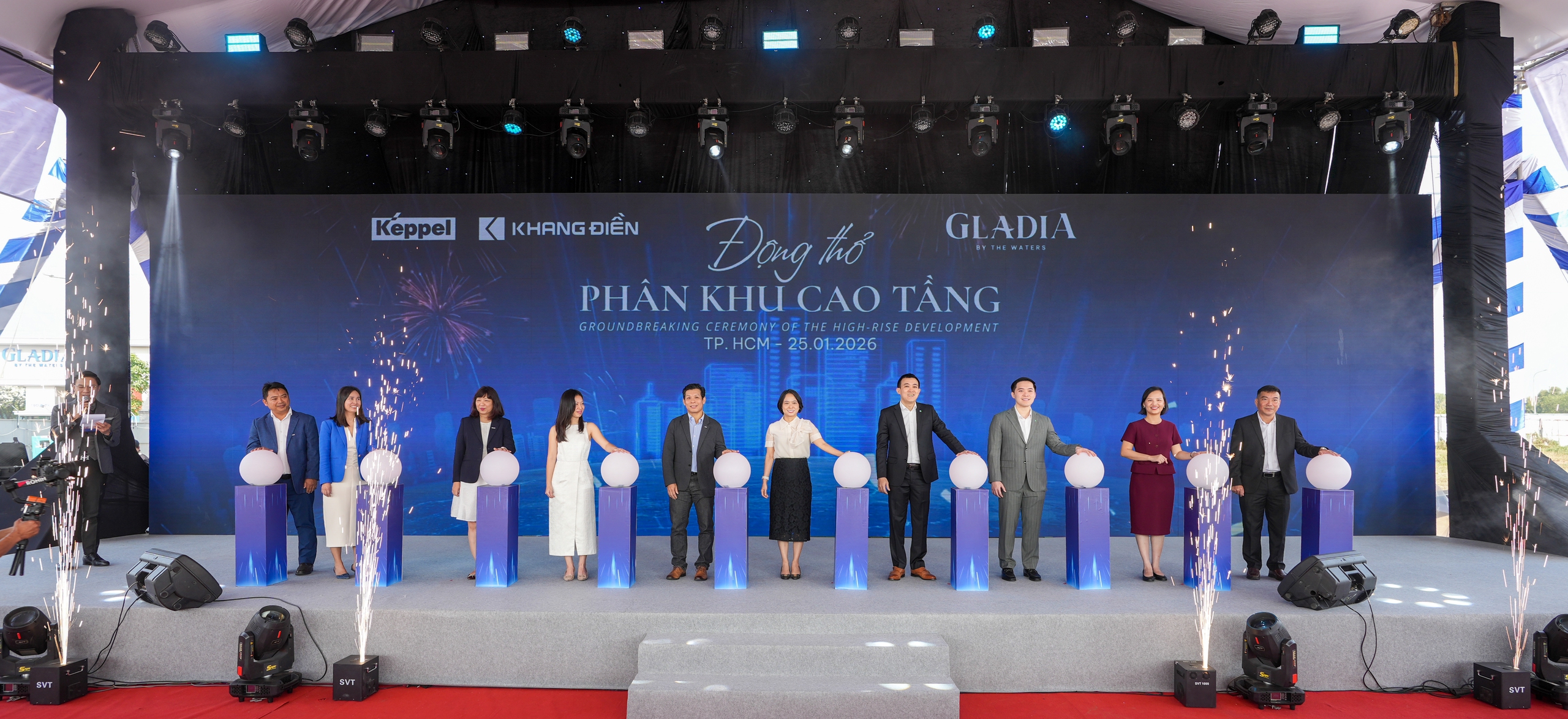 Cư dân Gladia by the Waters nhận sổ hồng trước thềm Tết Nguyên đán - Ảnh 3.