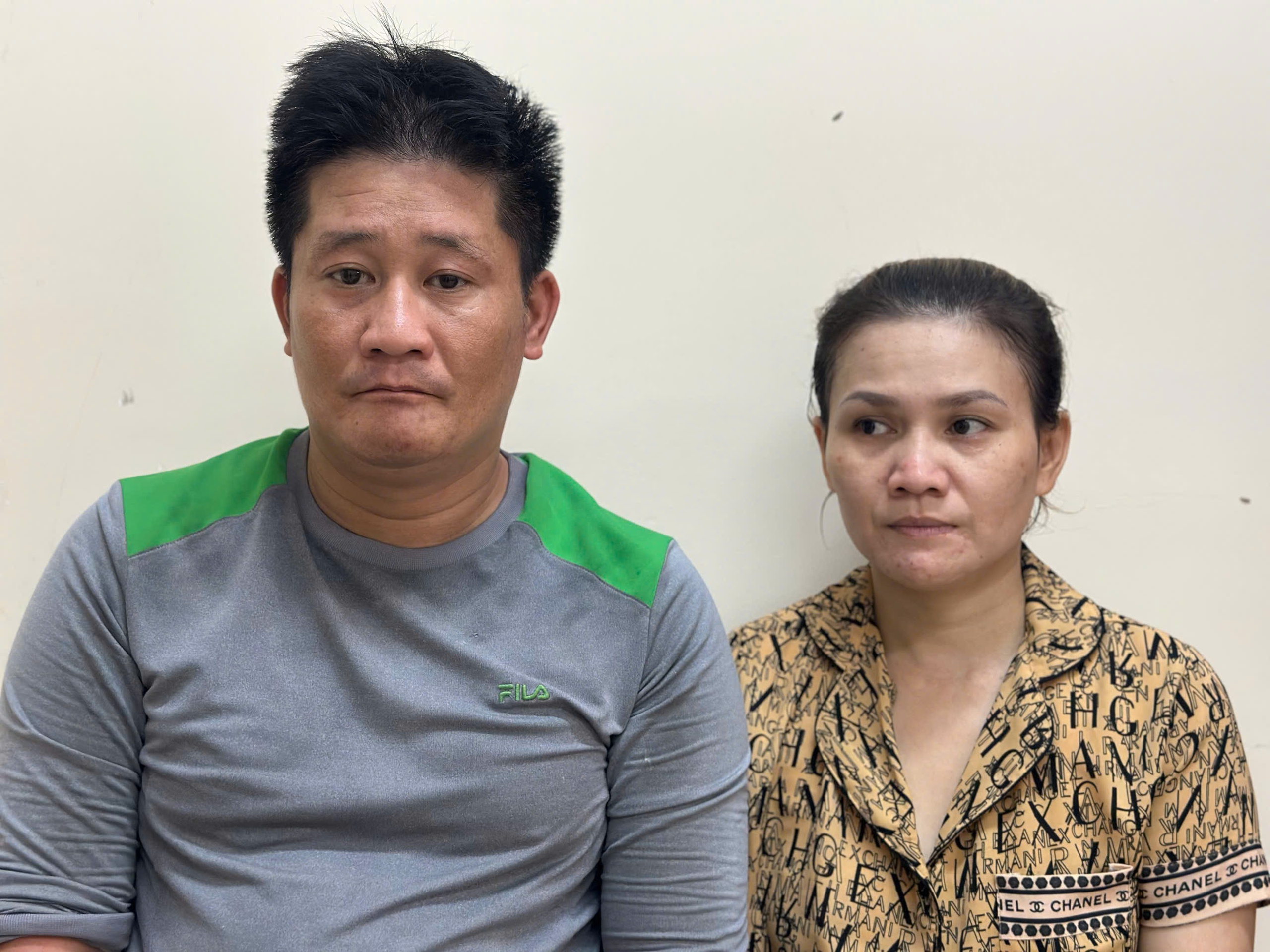 H&igrave;nh ảnh trinh s&aacute;t C&ocirc;ng an TPHCM ập v&agrave;o x&agrave;o huyệt của đầu nậu ma tu&yacute; - Ảnh 1.