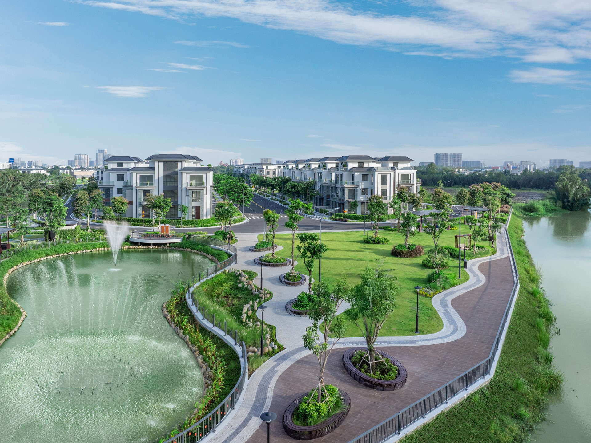 Cư dân Gladia by the Waters nhận sổ hồng trước thềm Tết Nguyên đán - Ảnh 2.
