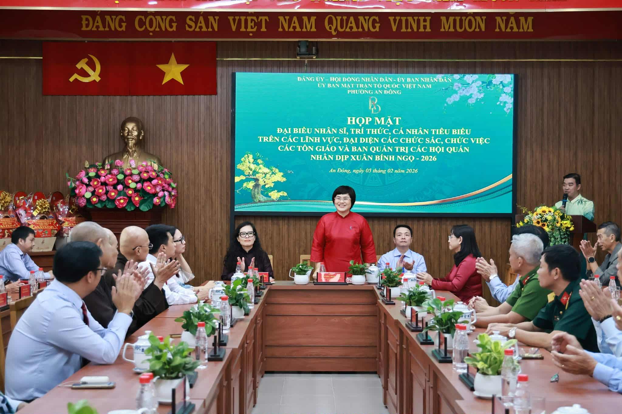 họp mặt phường An Đ&ocirc;ng - Ảnh 1.