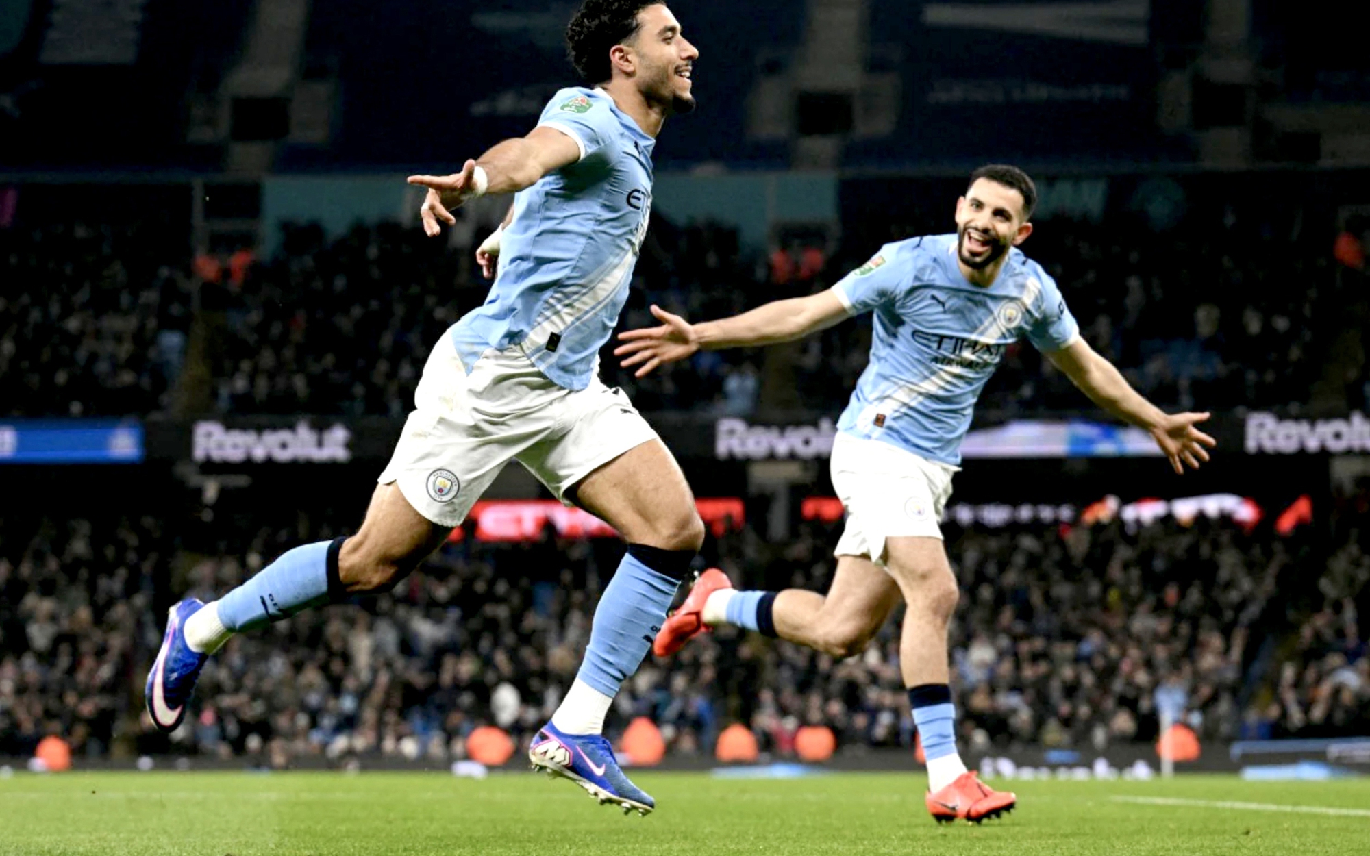 Man City chờ cú hích League Cup