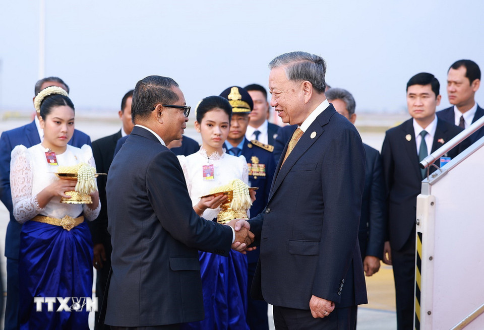 Tổng Bí thư Tô Lâm bắt đầu chuyến thăm cấp Nhà nước tới Vương quốc Campuchia - Ảnh 2.