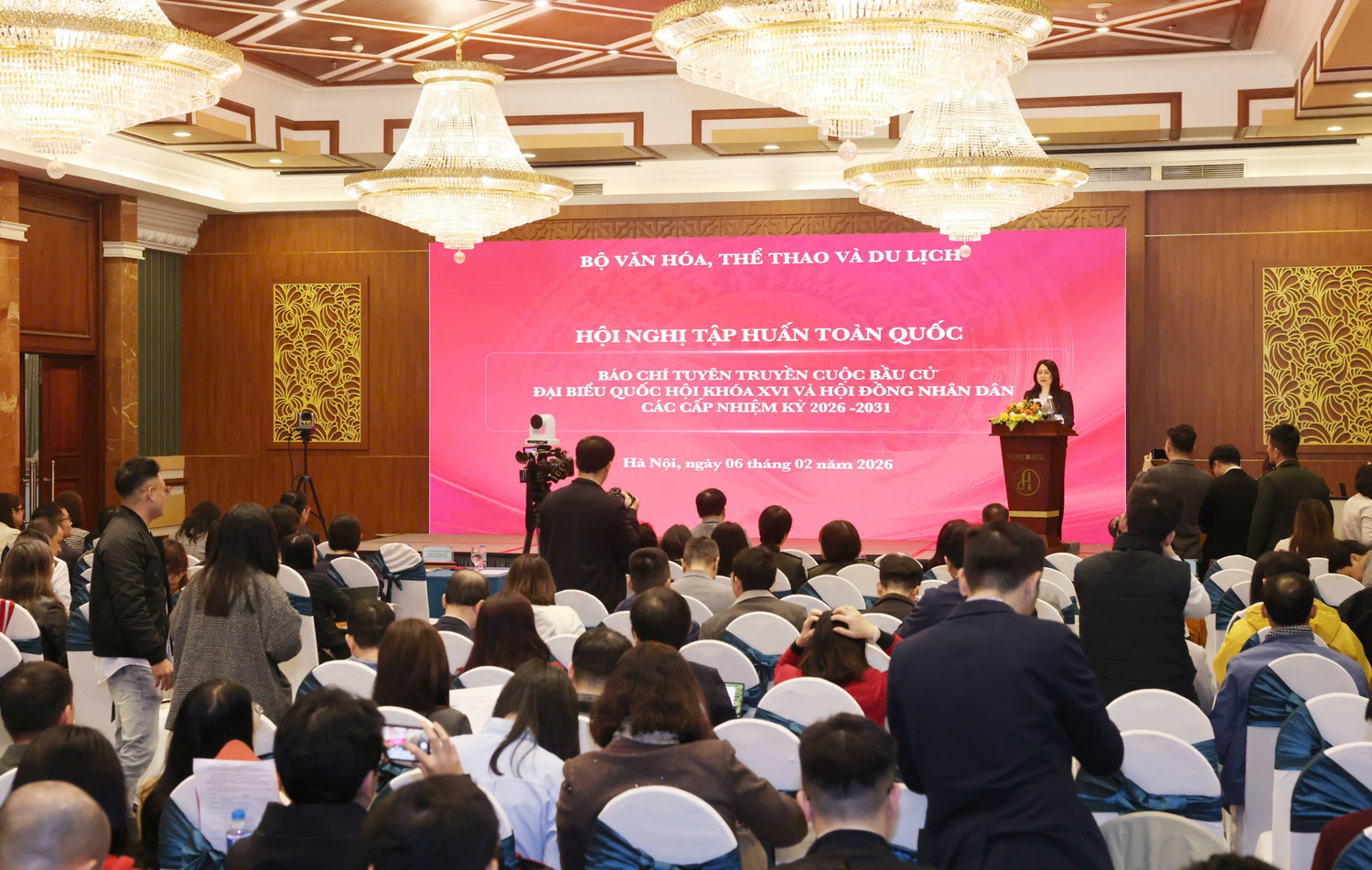 1.022 đại biểu dự Hội nghị tập huấn toàn quốc báo chí tuyên truyền cuộc bầu cử đại biểu Quốc hội - Ảnh 1.