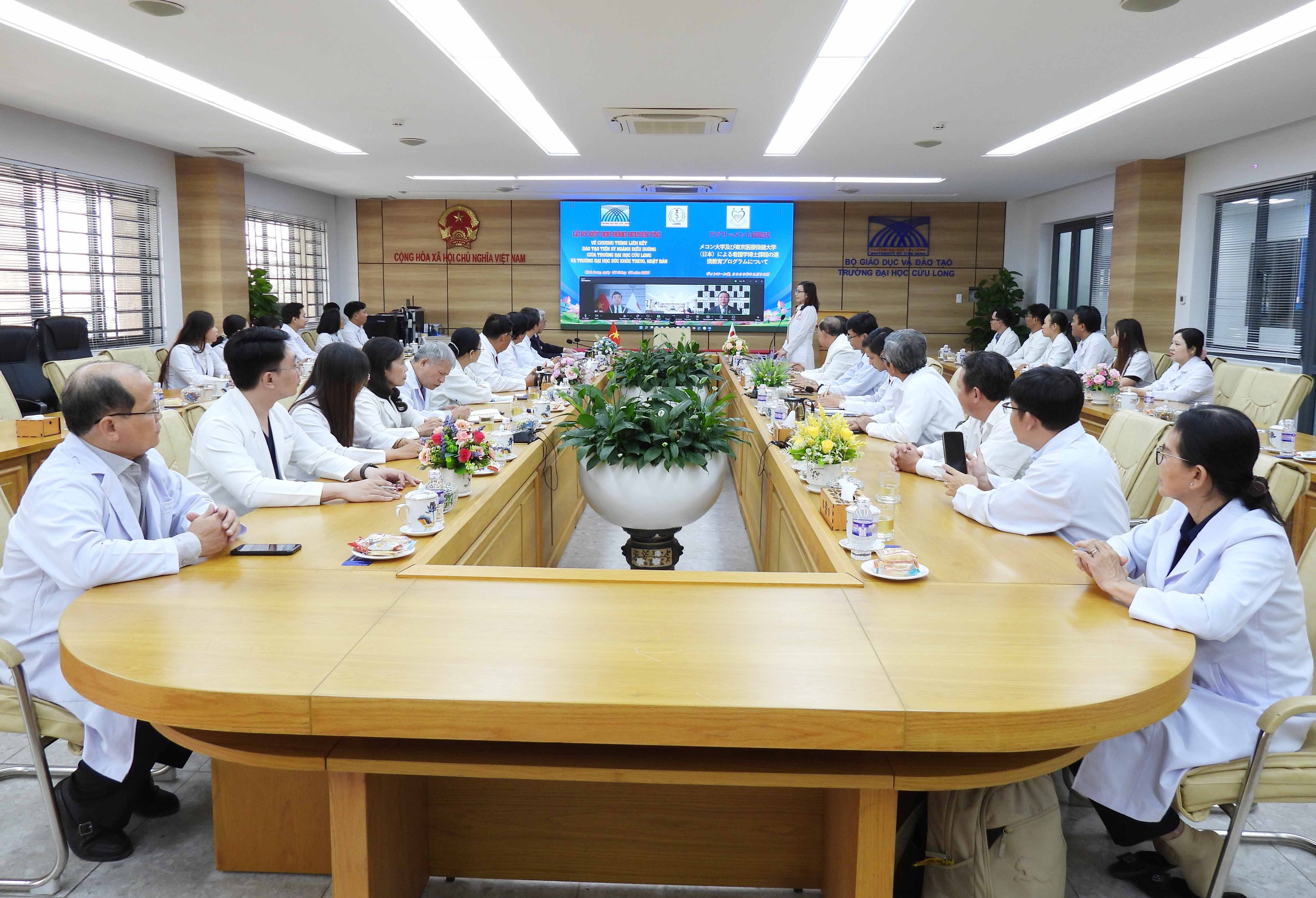 Trường ĐH Cửu Long hợp t&aacute;c với đối t&aacute;c đến từ Nhật Bản để đ&agrave;o tạo tiến sĩ - Ảnh 1.