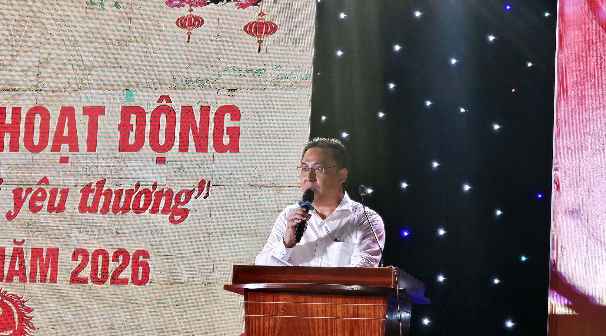Con đường hoa đ&agrave;o , hoa mai ở phường Ch&aacute;nh Hiệp đ&oacute;n Tết B&iacute;nh Ngọ 2026 - Ảnh 3.