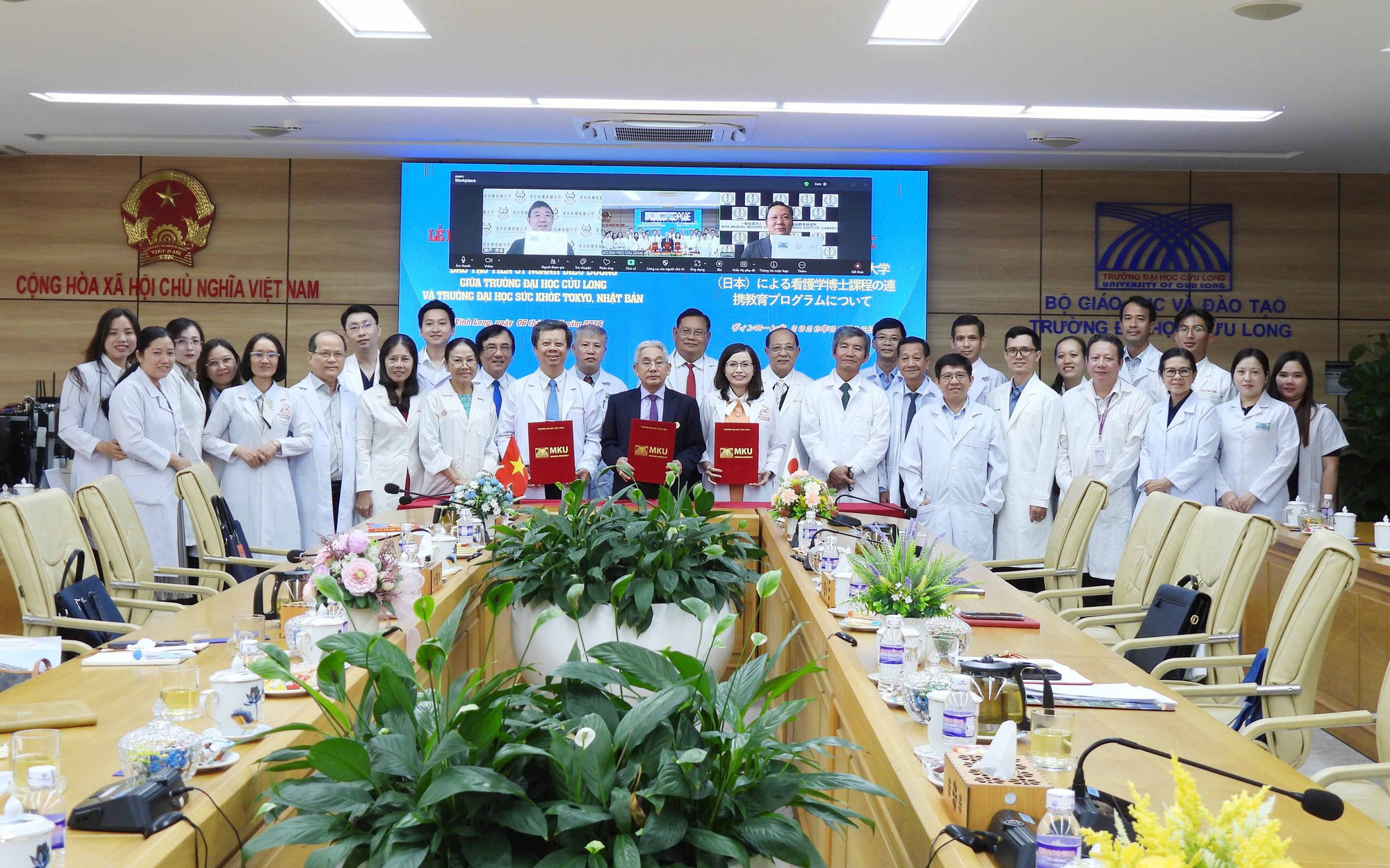 Trường ĐH Cửu Long hợp tác với đối tác đến từ Nhật Bản để đào tạo tiến sĩ