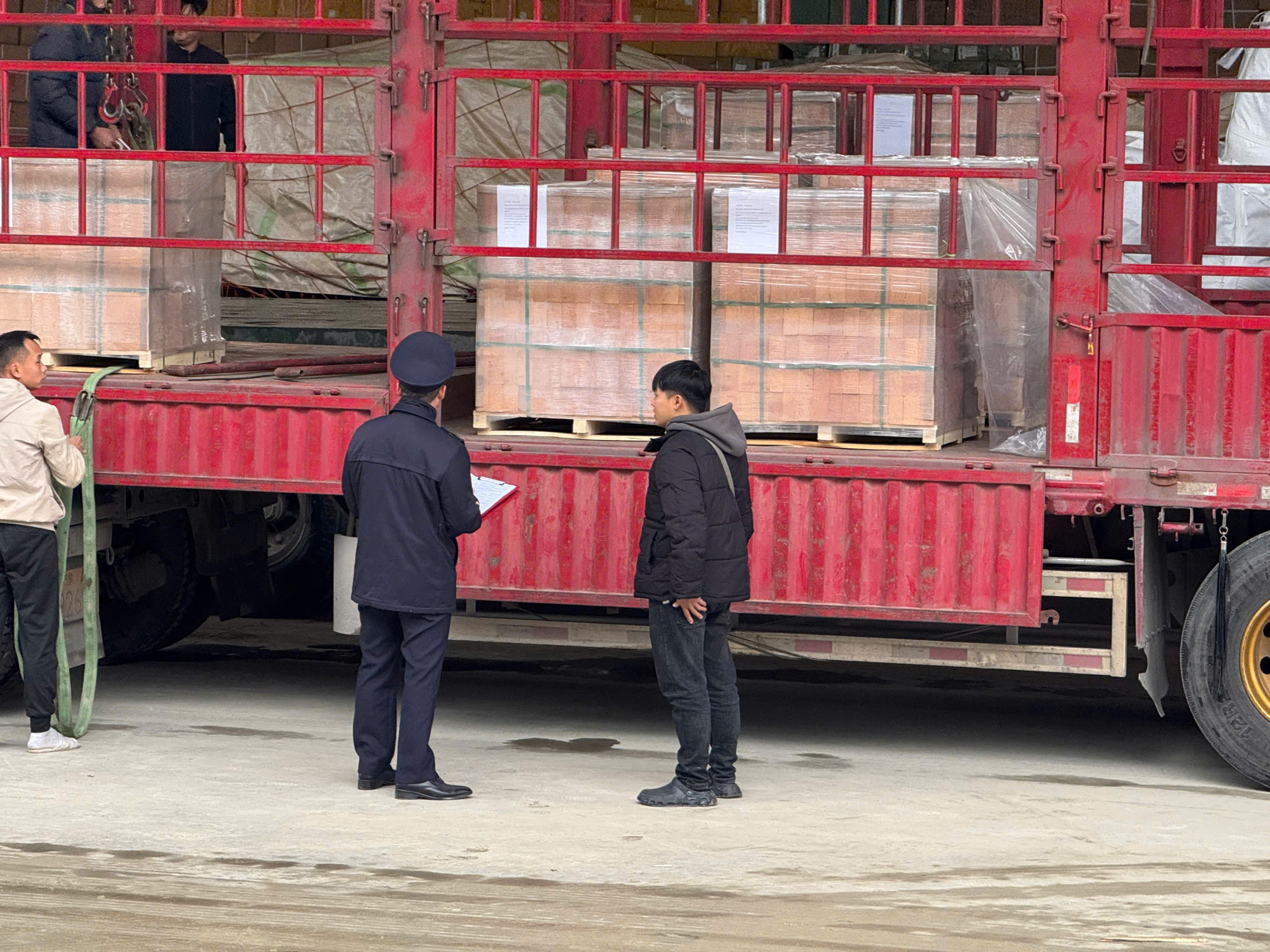 Nghị định 46 v&agrave; những vướng mắc cần th&aacute;o gỡ trong quản l&yacute; an to&agrave;n thực phẩm - Ảnh 3.