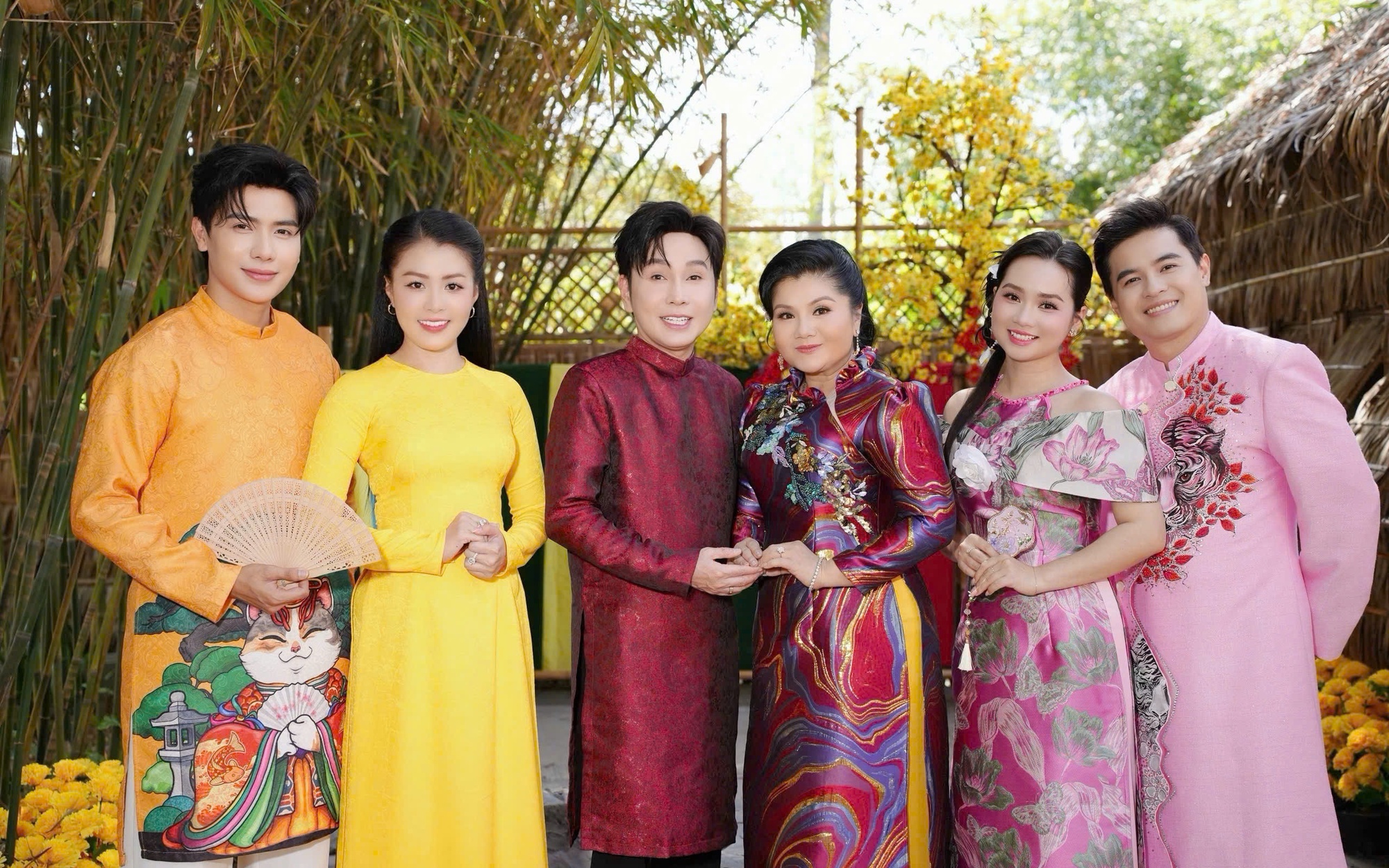Ca sĩ Phạm Anh Tuấn hội ngộ ba cô đào tài sắc trong MV Xuân
