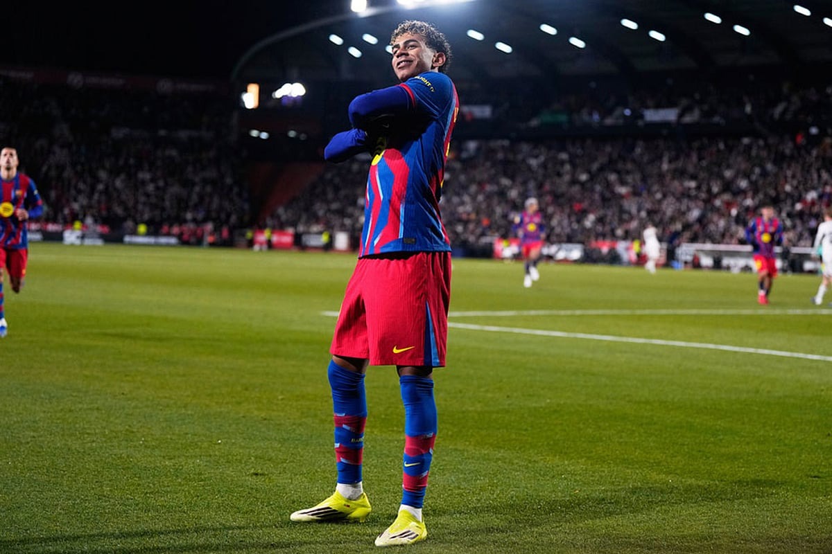 Phá kỷ lục của Maradona, Yamal vẫn chưa thể chạm tới Messi - Ảnh 1.