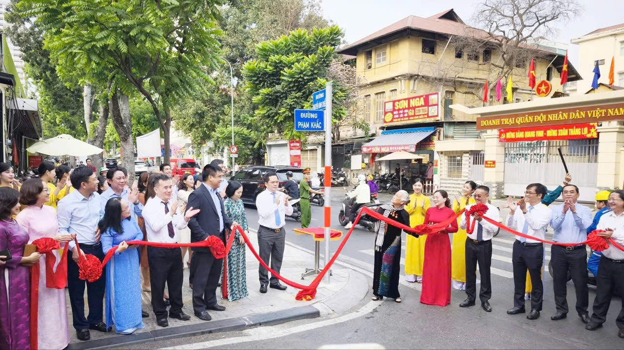TPHCM chính thức có đường Phạm Khắc - Ảnh 2.