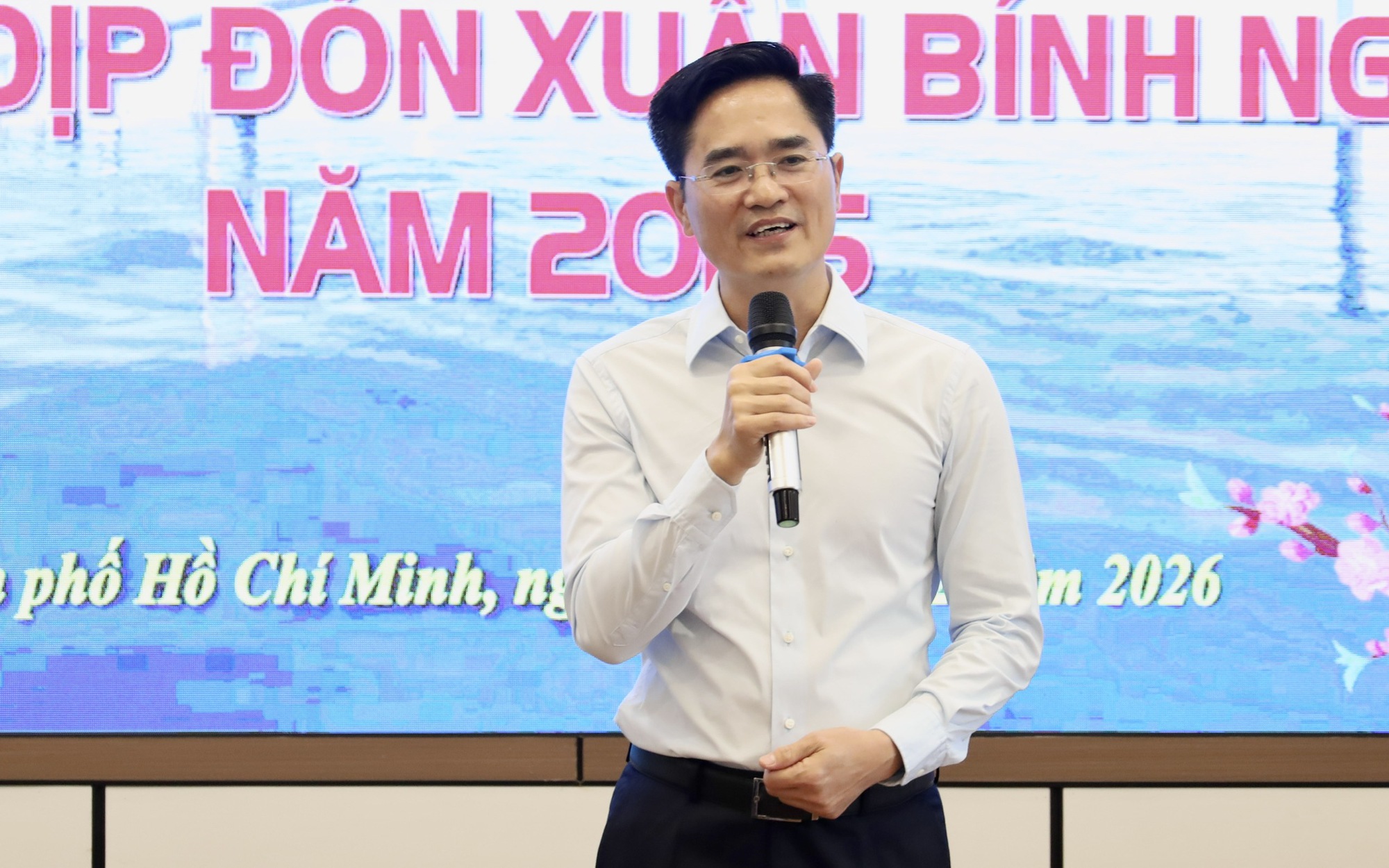 TPHCM thi công xuyên Tết để kịp tăng trưởng 2 con số - Ảnh 2.