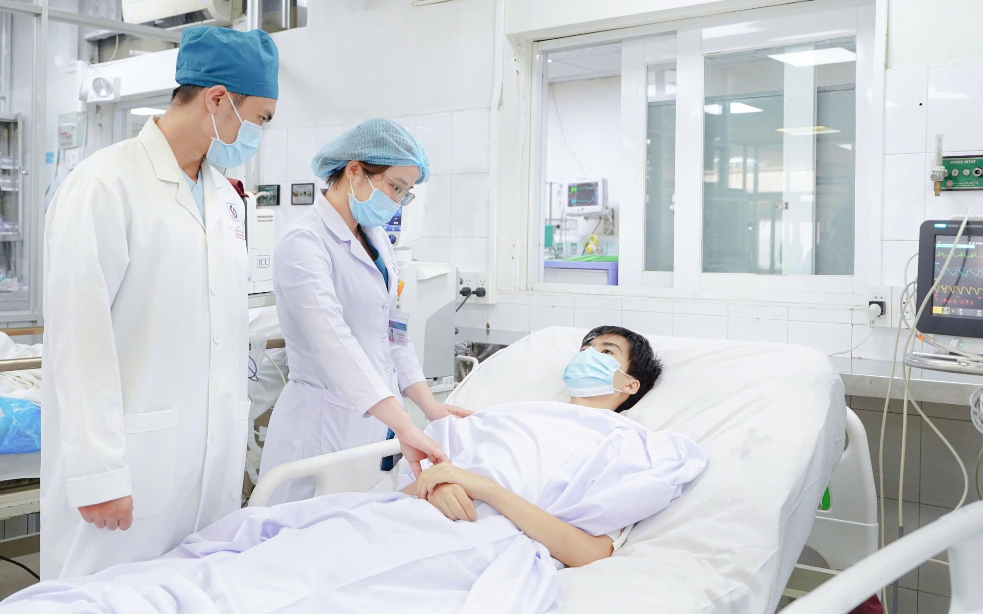 Trải thảm đỏ đón bác sĩ giỏi