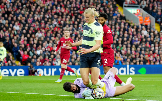 Man City ngược dòng bùng nổ, hạ gục Liverpool trận đại chiến tại Anfield - Ảnh 2.