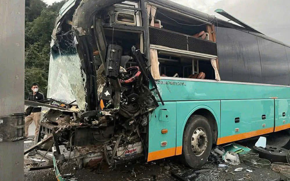 Tai nạn liên hoàn trên tuyến cao tốc Vân Phong - Nha Trang