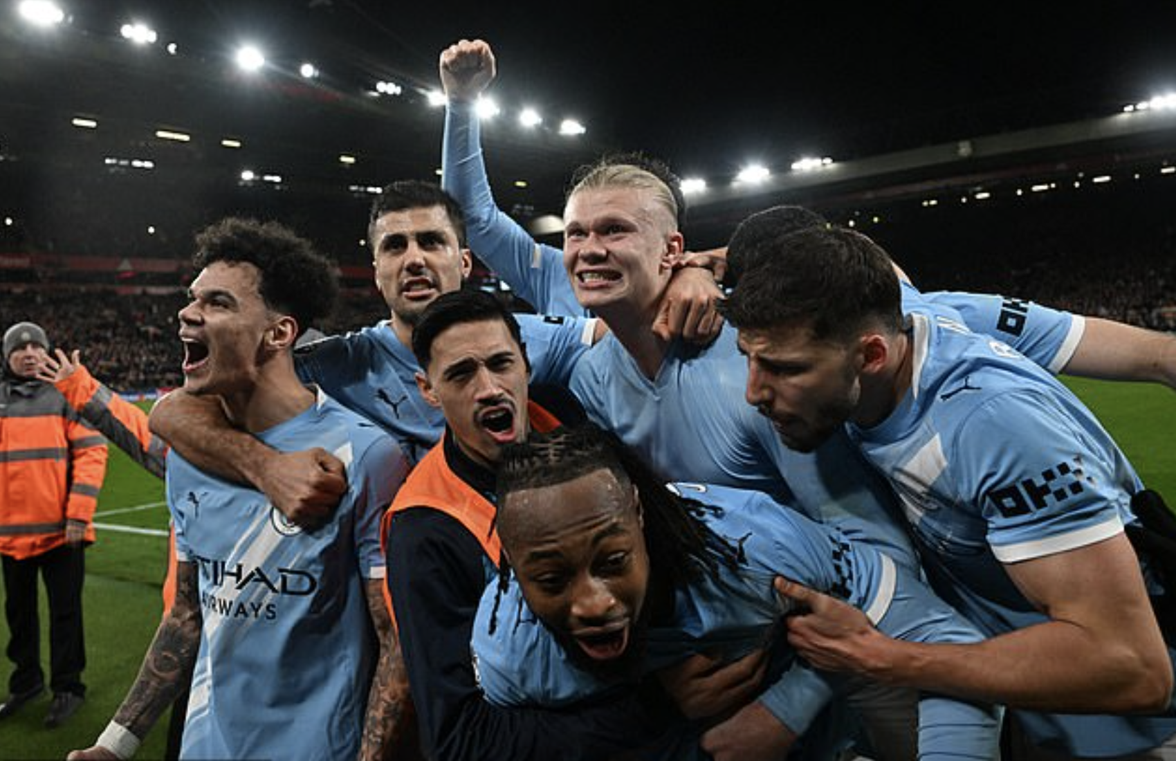 5 khoảnh khắc "điên rồ" ở đại chiến Liverpool – Man City - Ảnh 8.