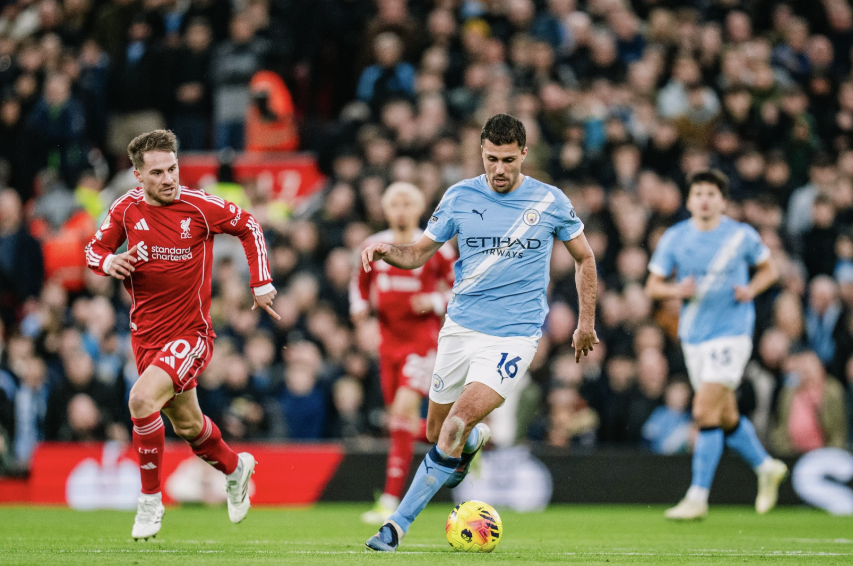 5 khoảnh khắc "điên rồ" ở đại chiến Liverpool – Man City - Ảnh 1.