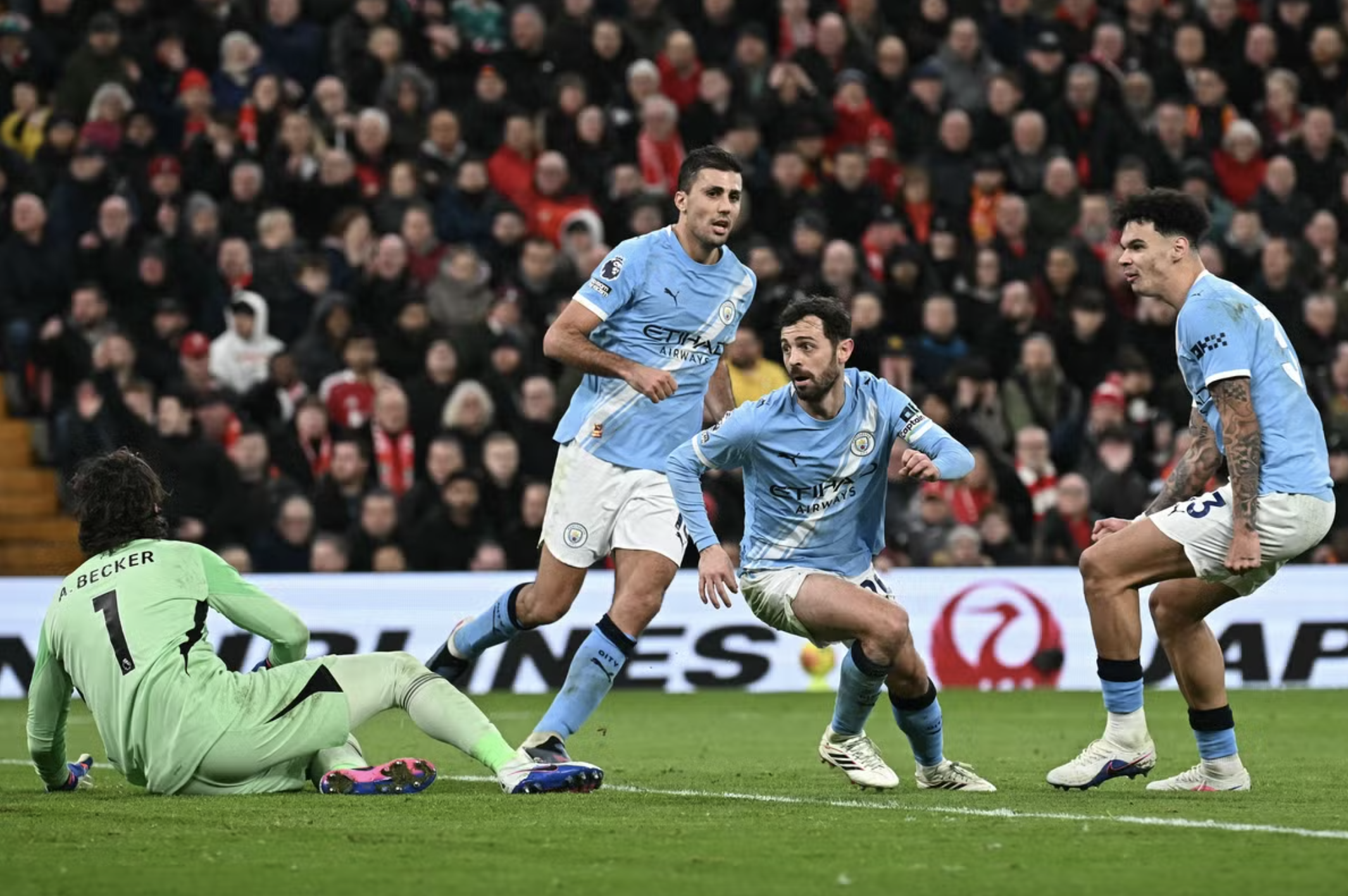 Man City ngược dòng bùng nổ, hạ gục Liverpool trận đại chiến tại Anfield - Ảnh 4.