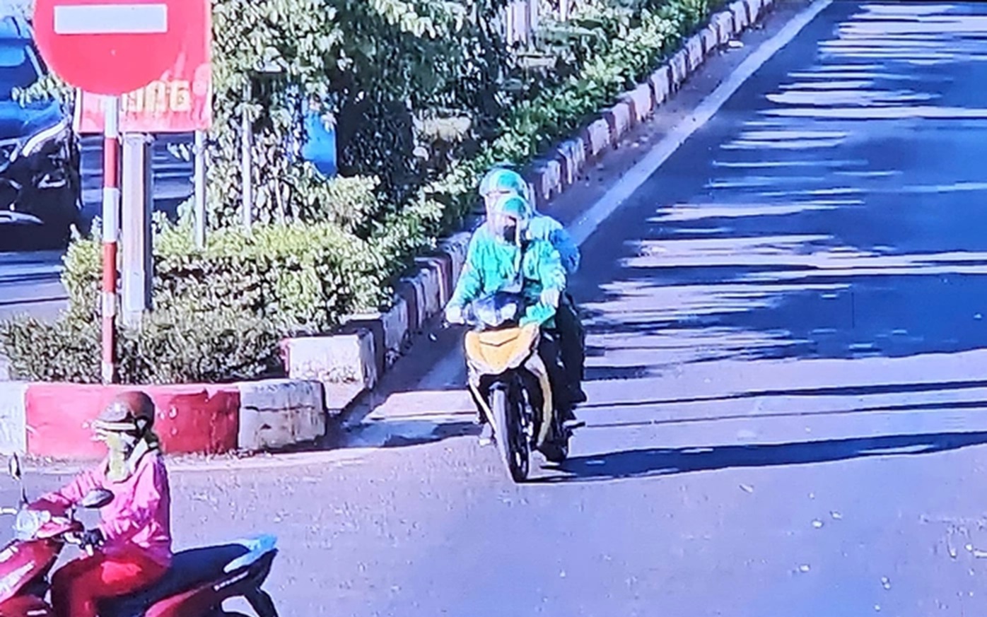 Chạy trời không khỏi nắng