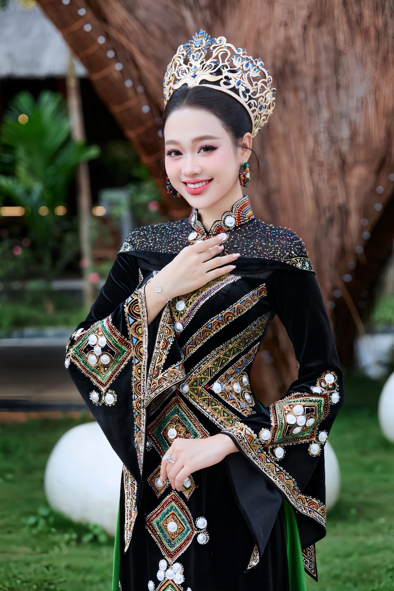 Tuổi 21 giỏi giang của Hoa hậu xứ Thanh Nguyễn Thị Mỹ Linh  - Ảnh 2.