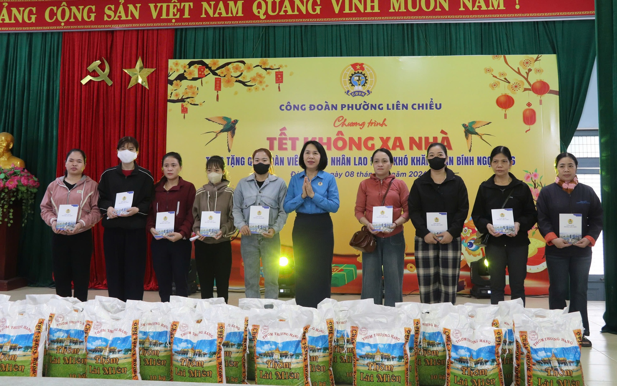 “Tết không xa nhà” đến với công nhân khu nhà trọ Liên Chiểu
