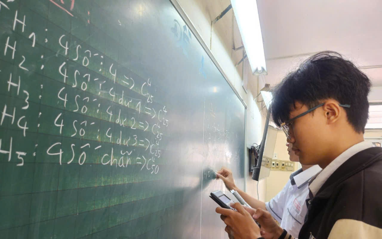 G&oacute;p &yacute; Dự thảo Quy chế tuyển sinh ĐH 2026: Cần sự ổn định để th&iacute; sinh v&agrave; nh&agrave; trường c&ugrave;ng về đ&iacute;ch - Ảnh 2.