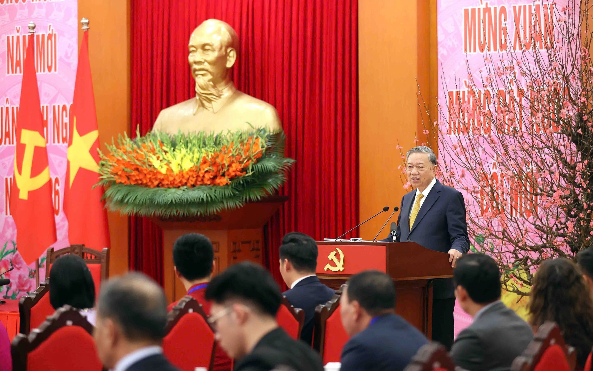 Chung tay xây dựng đất nước phồn vinh, hạnh phúc