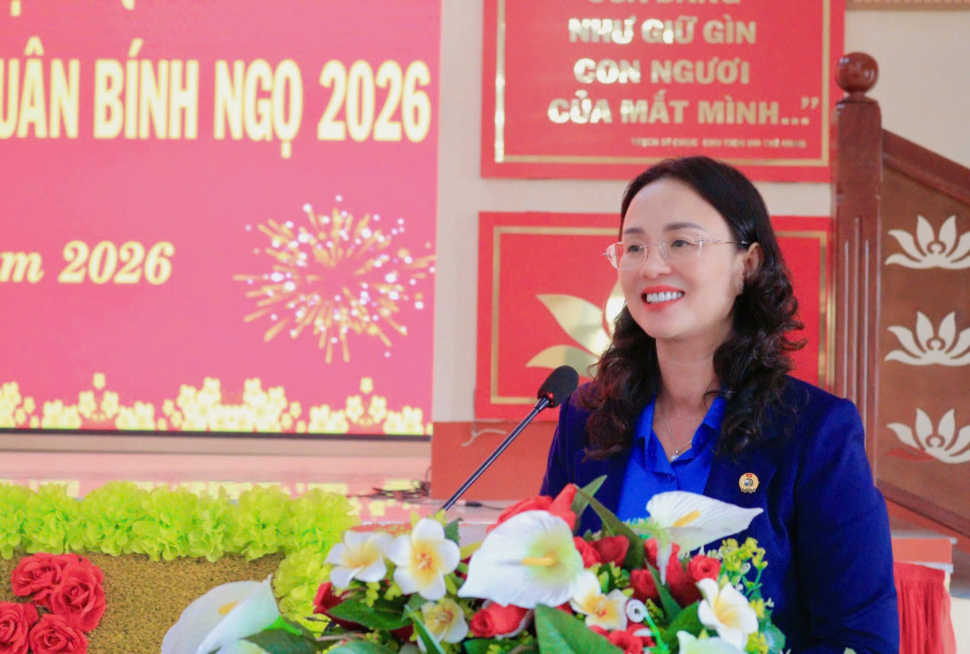 Mang m&ugrave;a xu&acirc;n ấm &aacute;p đến đo&agrave;n vi&ecirc;n, người lao động tại Cần Thơ - Ảnh 1.