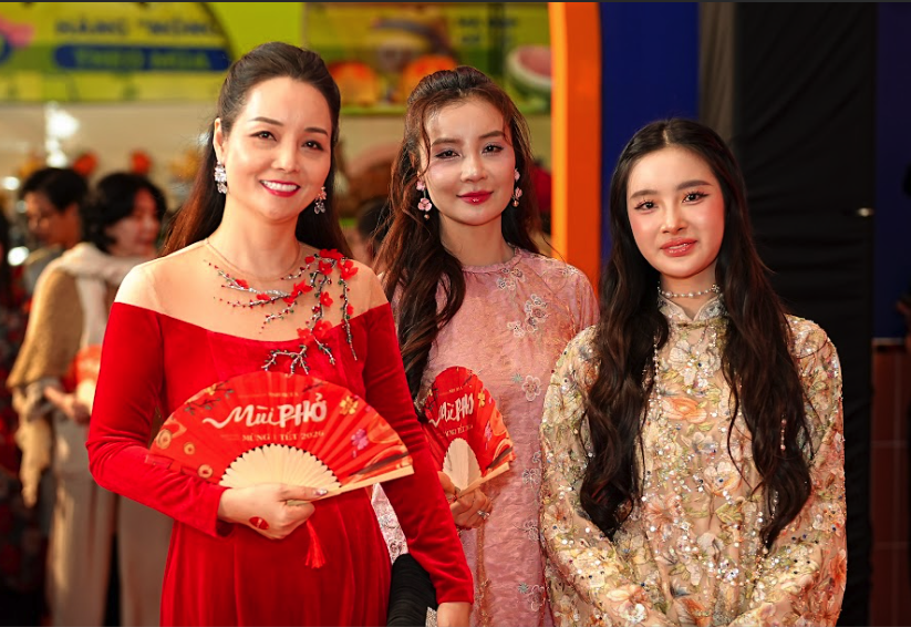 Xu&acirc;n Hinh h&eacute; lộ c&aacute;t s&ecirc; đ&oacute;ng phim "M&ugrave;i phở" kh&ocirc;ng bằng đi h&aacute;t hai b&agrave;i - Ảnh 4.