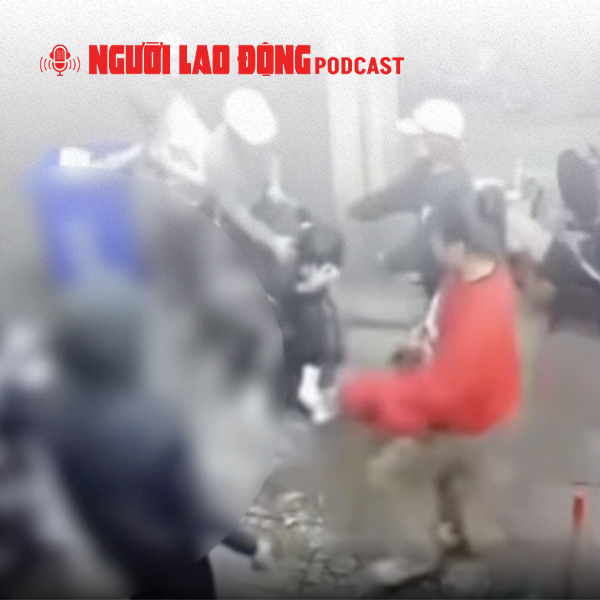 Ghen tuông, nhóm học sinh đánh bạn tử vong