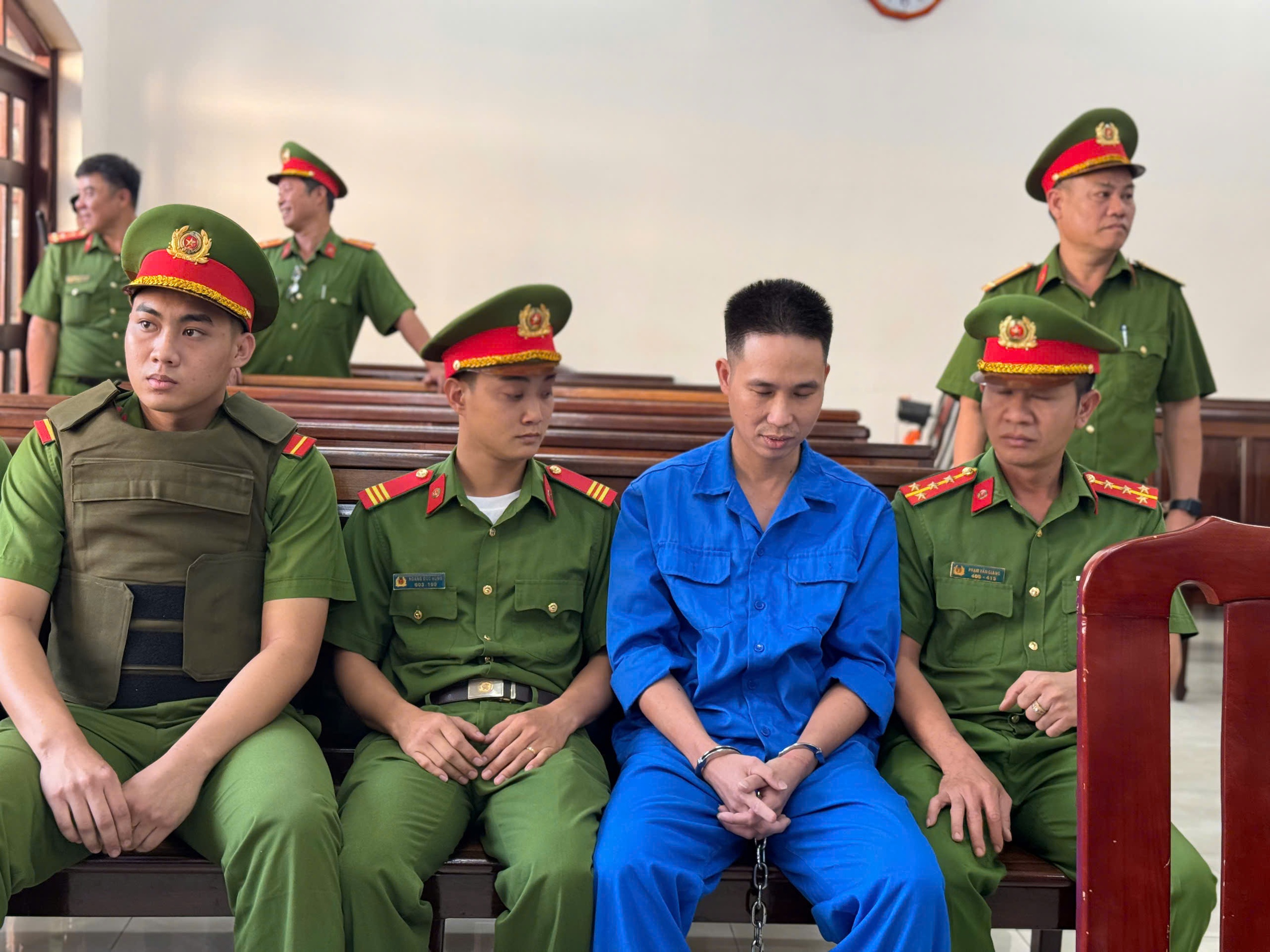 Vụ thảm &aacute;n l&agrave;m 3 người tử vong ở Đồng Nai: Đề nghị mức &aacute;n đối với L&ecirc; Sỹ T&ugrave;ng v&agrave; c&aacute;c đồng phạm - Ảnh 2.