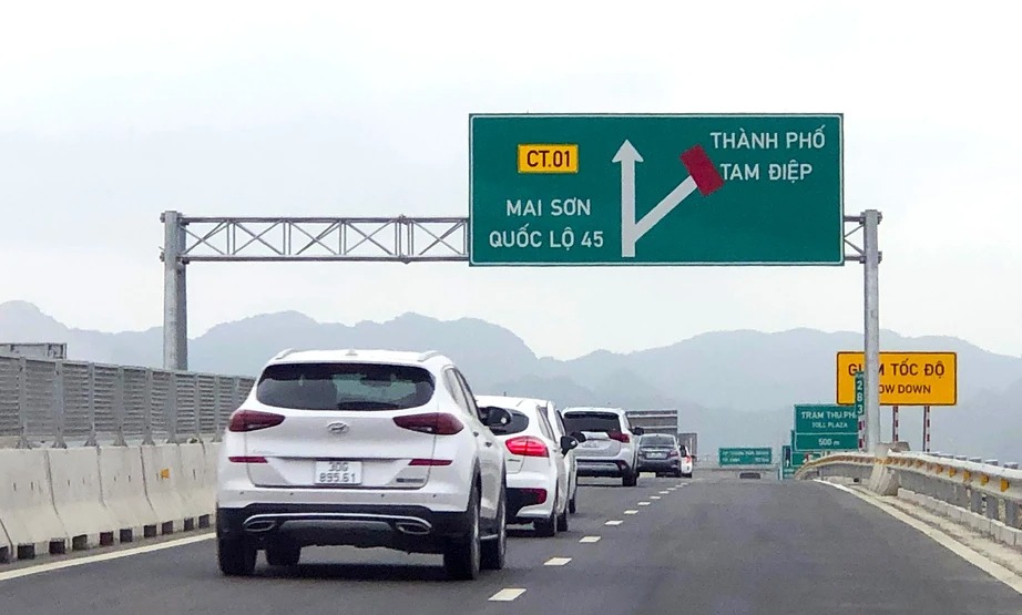 Chính thức thu phí cao tốc Bắc - Nam từ 2 - 3 - 2026: Chi tiết các mức phí và tuyến Đường - Ảnh 1.