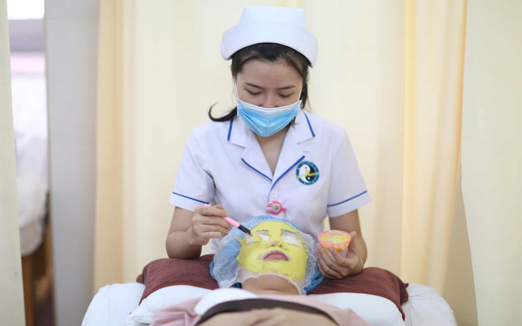 "Cứu" làn da xuống cấp sau Tết