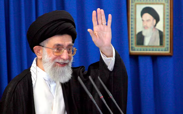 CIA theo sát Lãnh tụ Tối cao Iran, cung cấp cho Israel tin tuyệt mật vào phút chót