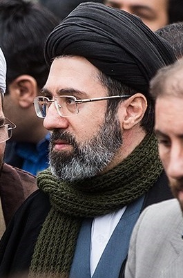 Khoảng trống quyền lực tại Iran: Ai đủ sức kế vị Đại gi&aacute;o chủ Khamenei? - Ảnh 2.