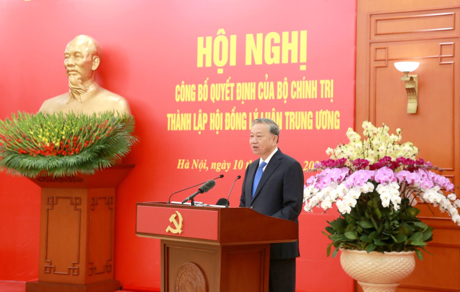 Tổng Bí thư Tô Lâm trao quyết định thành lập Hội đồng Lý luận Trung ương - Ảnh 2.