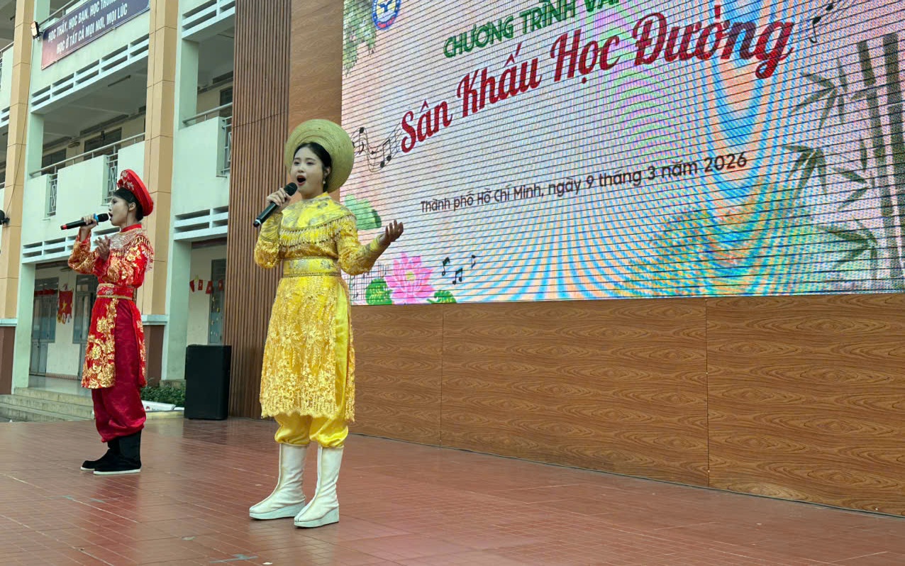 50 suất diễn Sân khấu học đường - đưa nghệ thuật truyền thống đến gần học sinh TP HCM