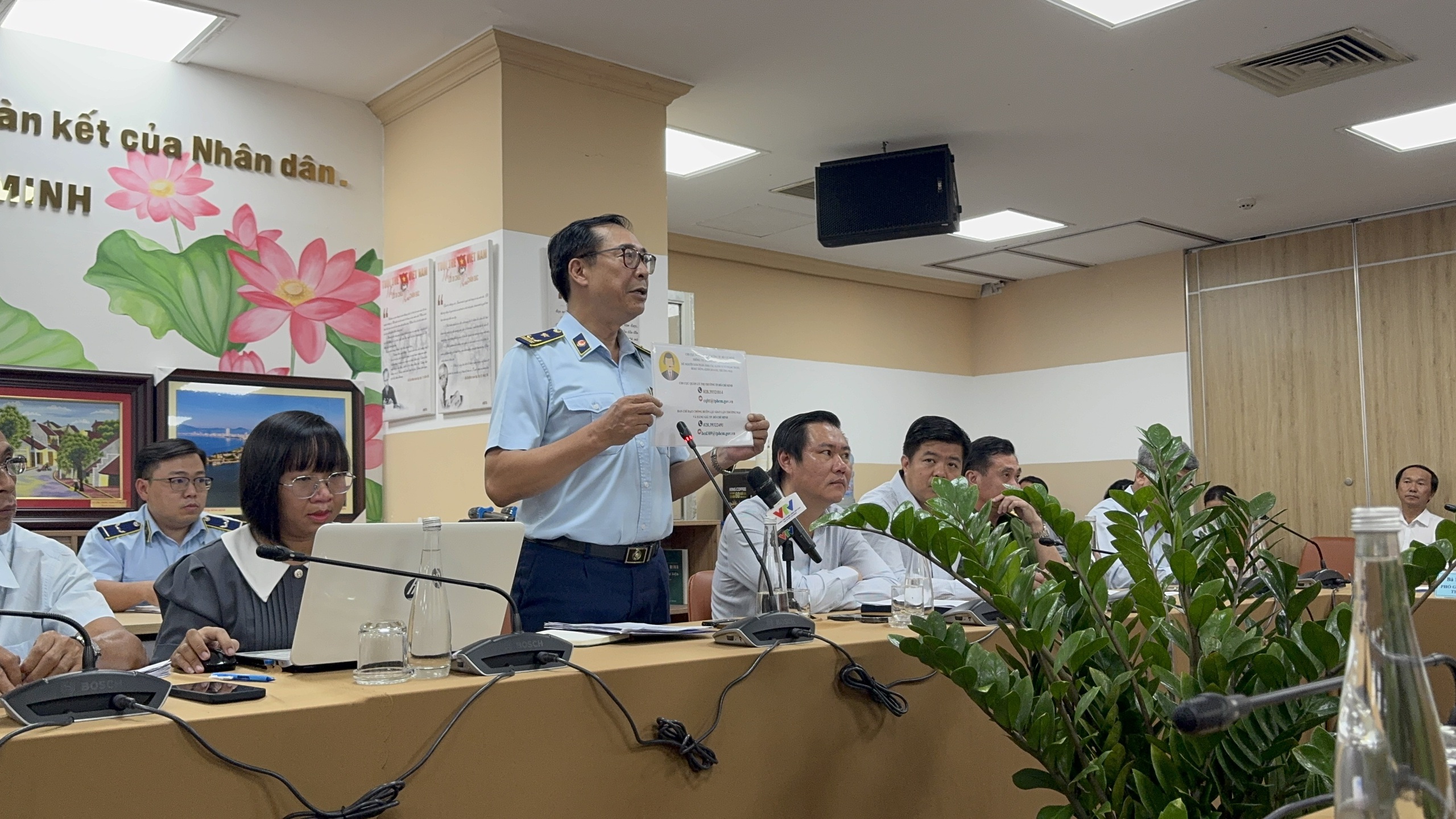 Quản l&yacute; thị trường TPHCM ghi nhận hiện tượng mua xăng trữ tại nh&agrave; năm 2026 - Ảnh 1.