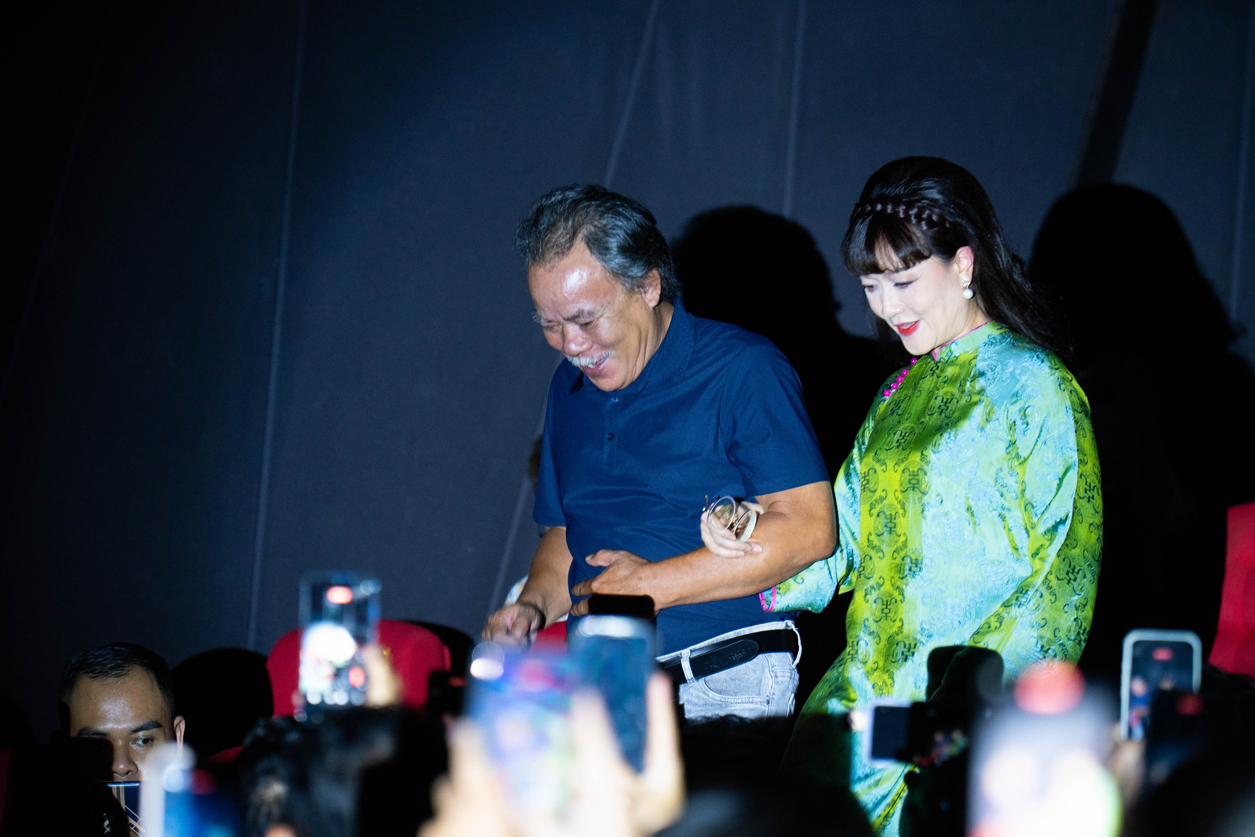 Khả Như sợ bị "thụt lùi", Quang Tuấn trân trọng mọi khen chê - Ảnh 9.