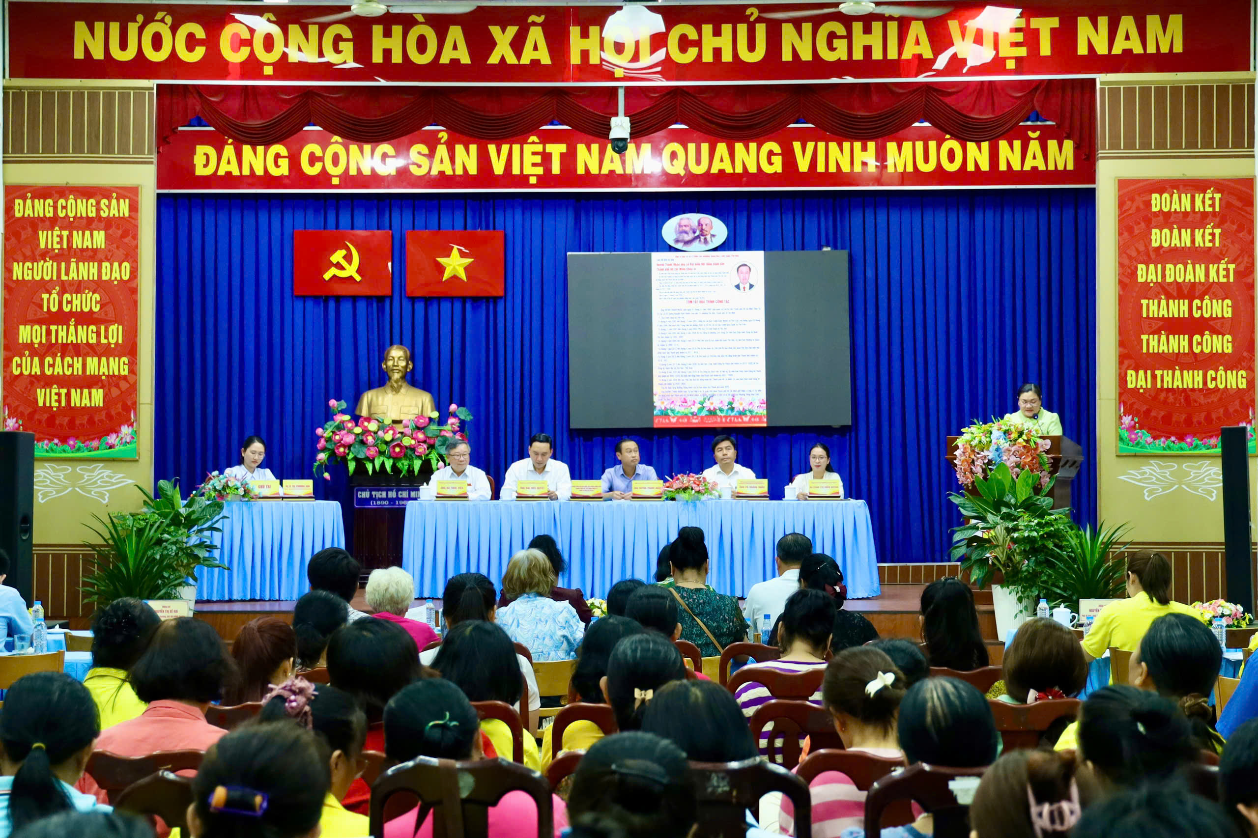 Giám đốc Sở Quy hoạch - Kiến trúc: Quy hoạch là chìa khóa giảm kẹt xe TPHCM - Ảnh 1.