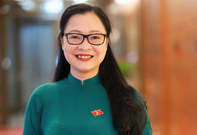Phó Chủ tịch UBND tỉnh Vĩnh Long được bổ nhiệm Thứ trưởng Bộ GD-ĐT - Ảnh 1.