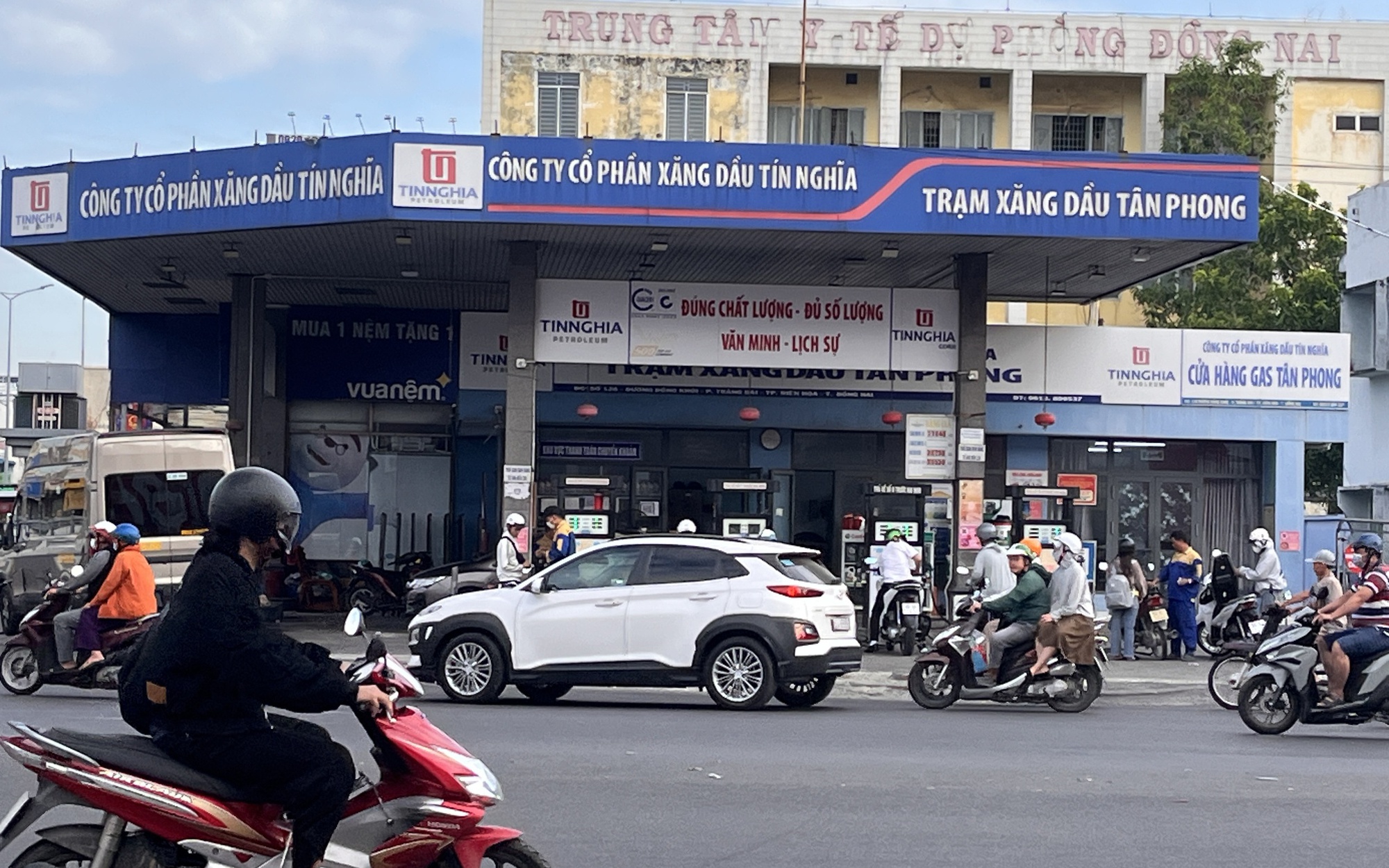 Đồng Nai triển khai phòng ngừa buôn lậu và vận chuyển trái phép xăng dầu qua biên giới