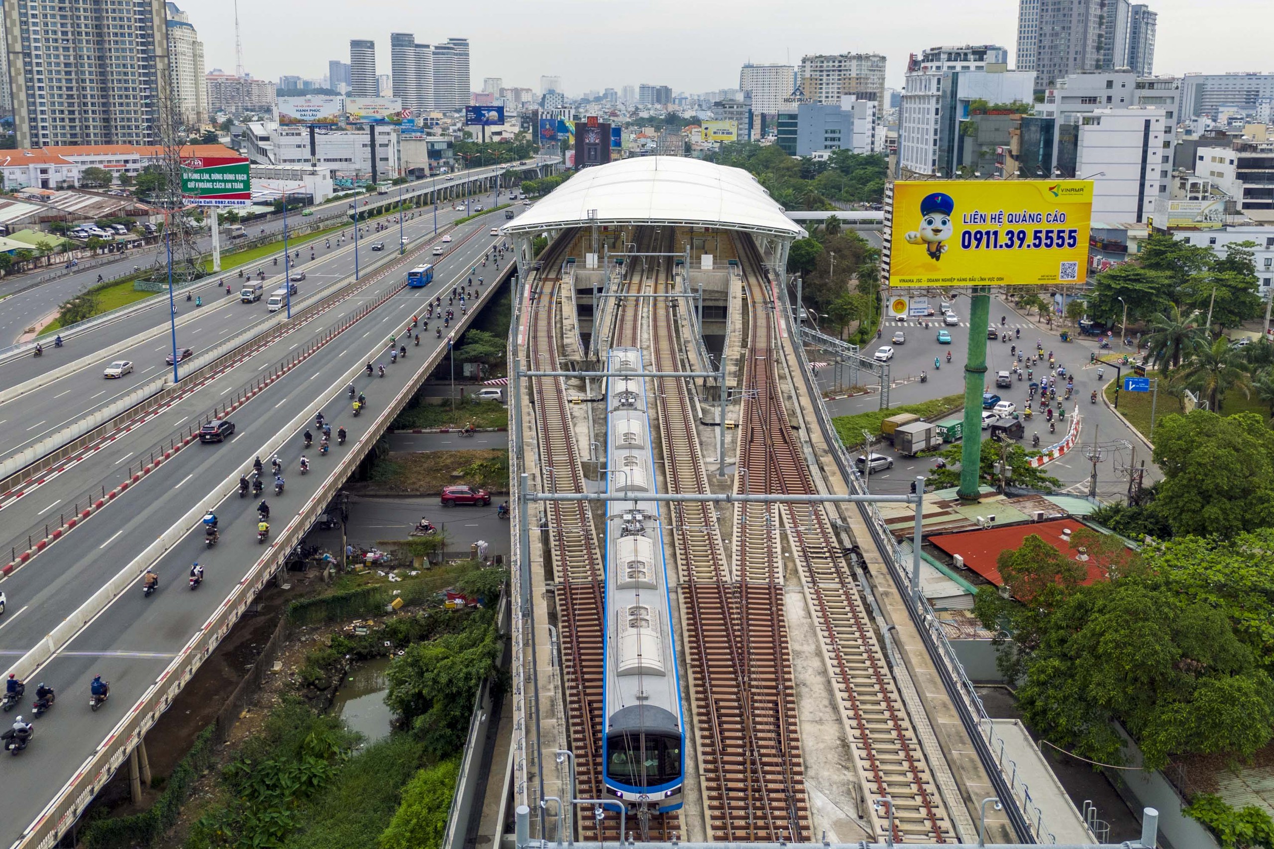 Đột phá hạ tầng siêu đô thị - Ảnh 1.
